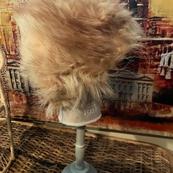 “REAL FUR HAT” VINTAGE  FUR/RED FOX MID CENTURY MOD/ RETRO  HAT. - Picture 9 of 14